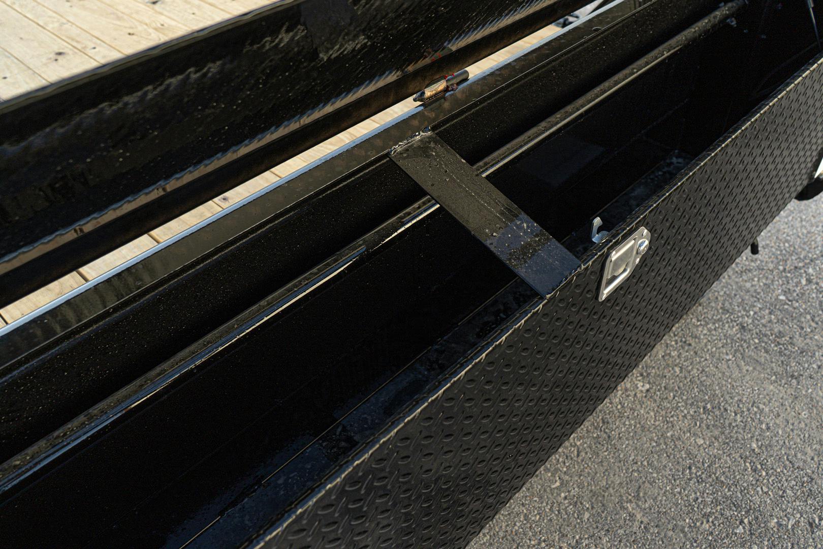 PJ Trailers 24'x83" Gooseneck 6" Channel Equipment Trailer (CC)