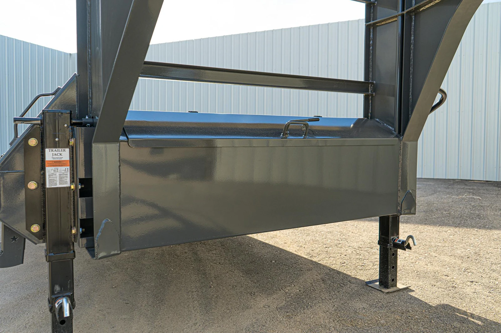 Mounted toolbox on a gooseneck trailer