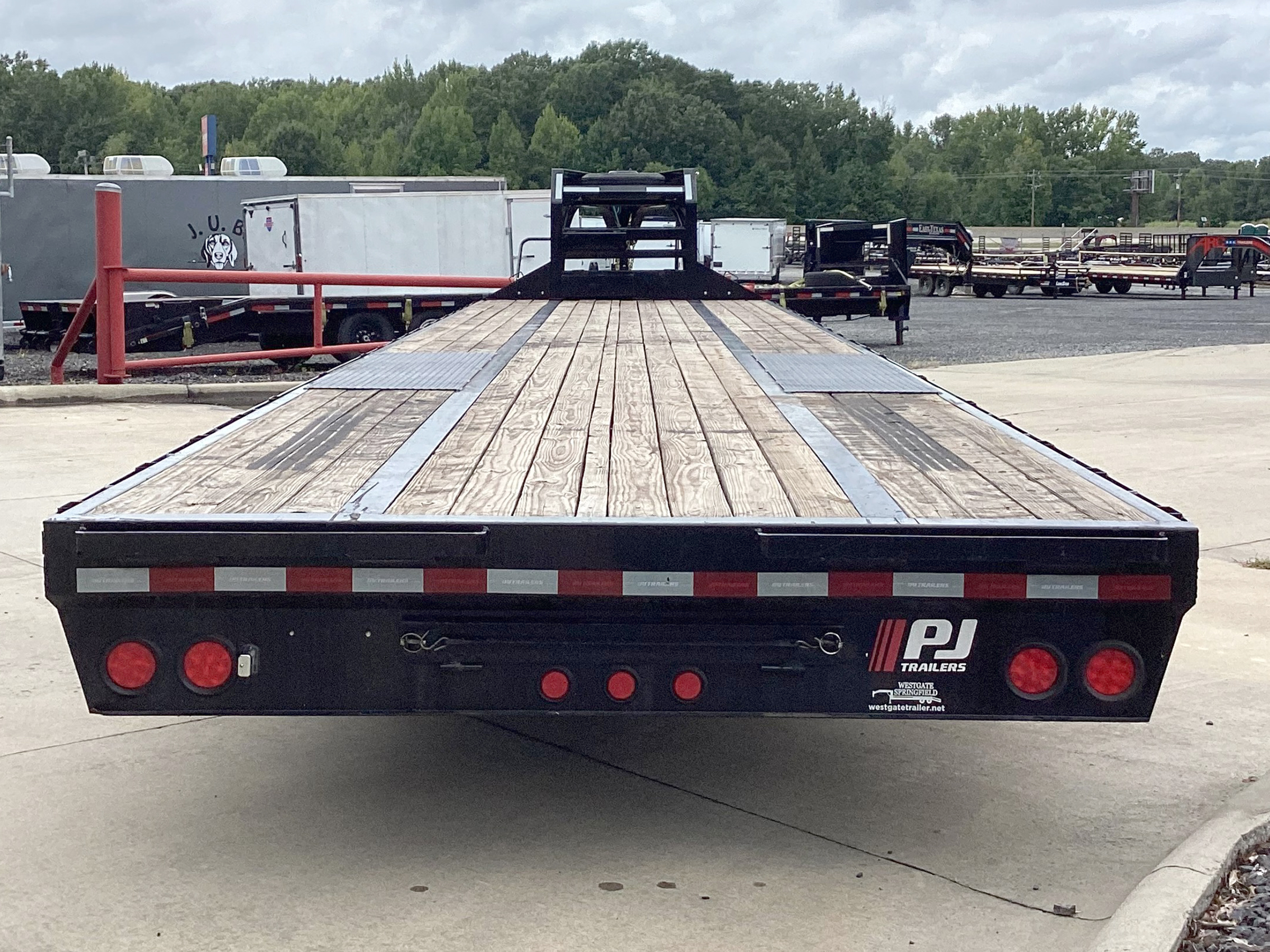 PJ Trailers 40'x102" Flatbed Trailer w/ Slide-In Ramps (LD)