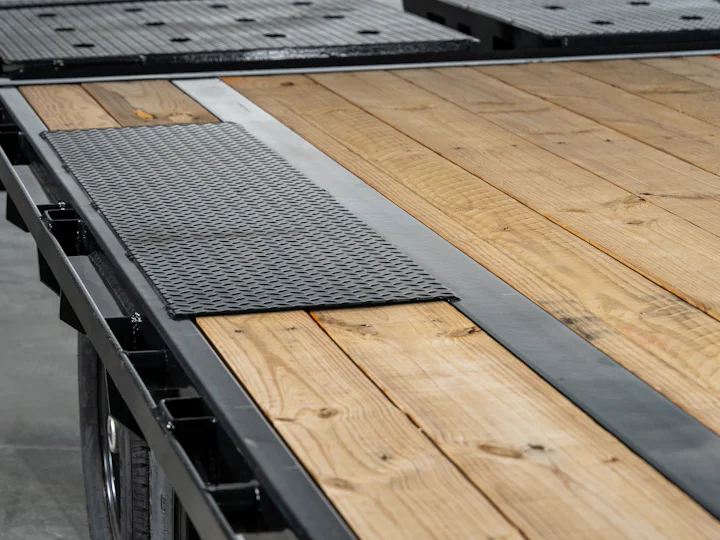 PJ Trailers Quest Flatdeck With Singles, studio view 13