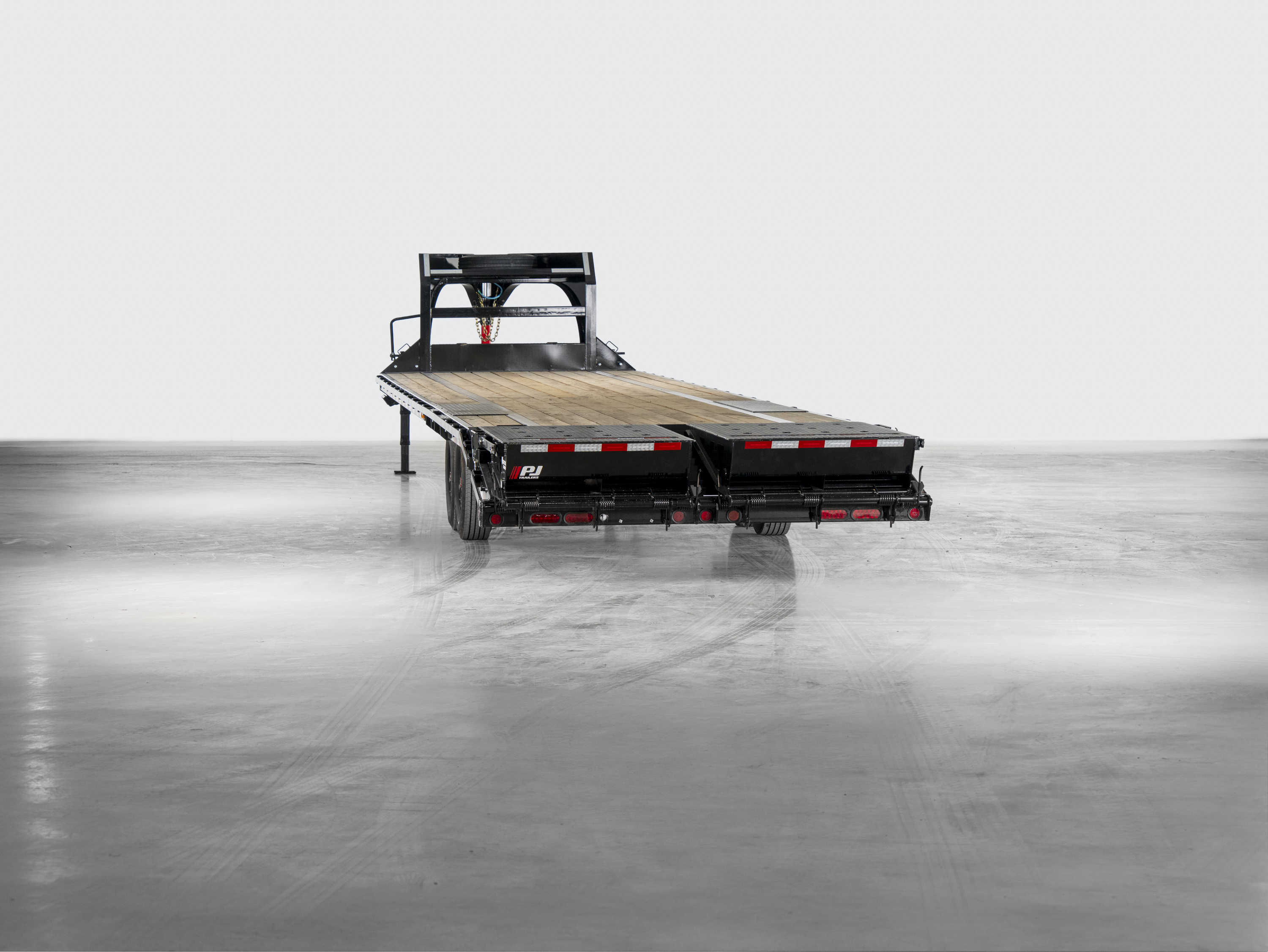 PJ Trailers 40'x102" 18k Gooseneck Flatbed Trailer w/ Singles (LX)
