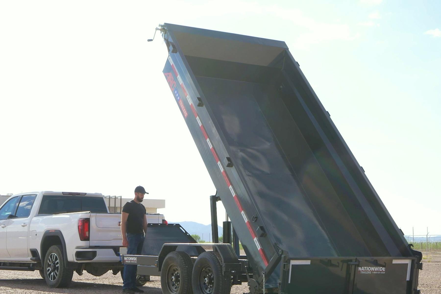 ARC Trailers ARC BDZ 14' × 83" Scissor-Lift Dump Trailer – Previous Generation