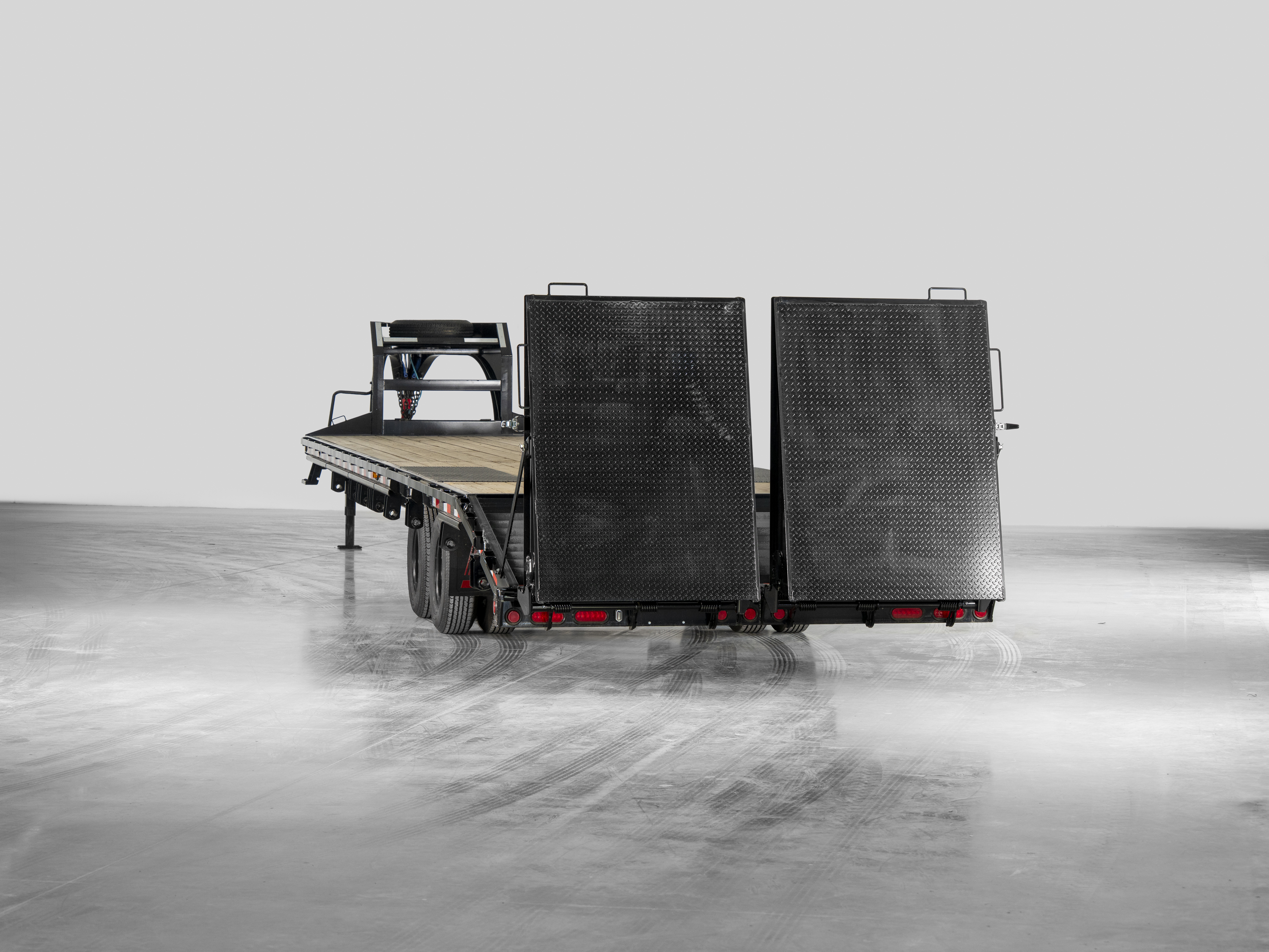 PJ Trailers 40'x102" Flatbed Trailer w/ Duals & Air-ride (FD)