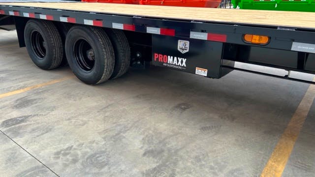 PJ Trailers 40'x102" Flatbed Trailer w/ Duals & Air-ride (FD)