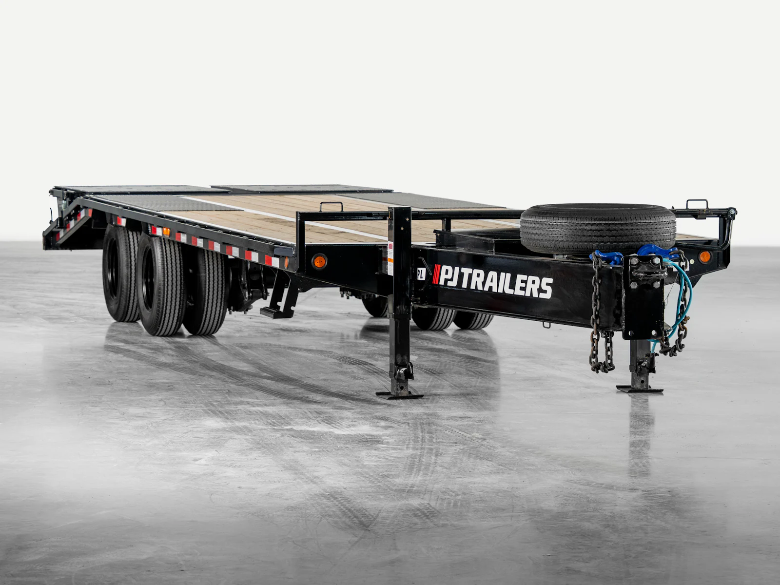 PJ Trailers Low-Pro Pintle With Duals, studio view 1