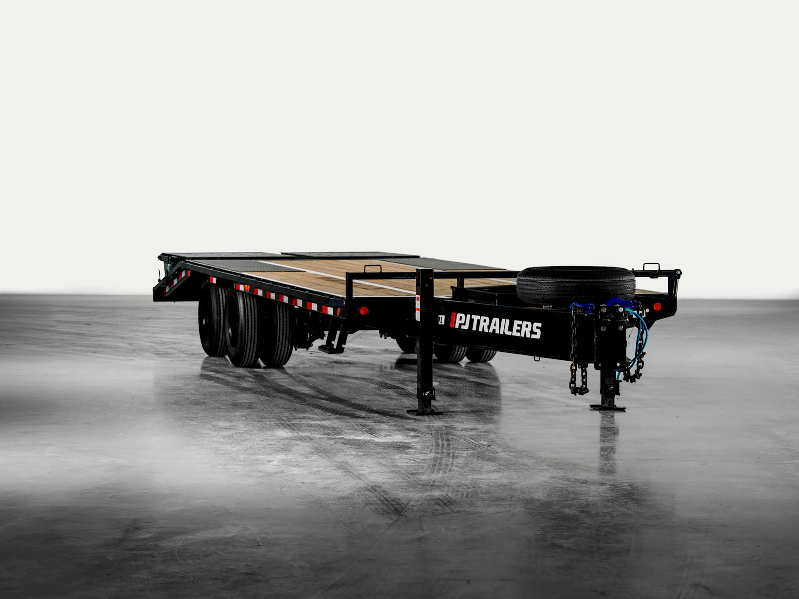 PJ Trailers Low-Pro Pintle With Duals, studio view 1 PJ Trailers Low-Pro Pintle With Duals, studio view 1