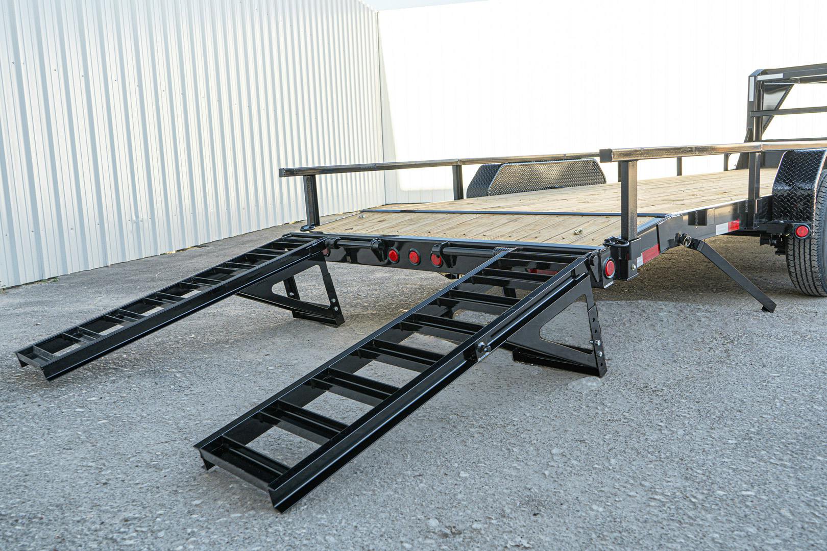PJ Trailers 24'x83" Gooseneck 6" Channel Equipment Trailer (CC)