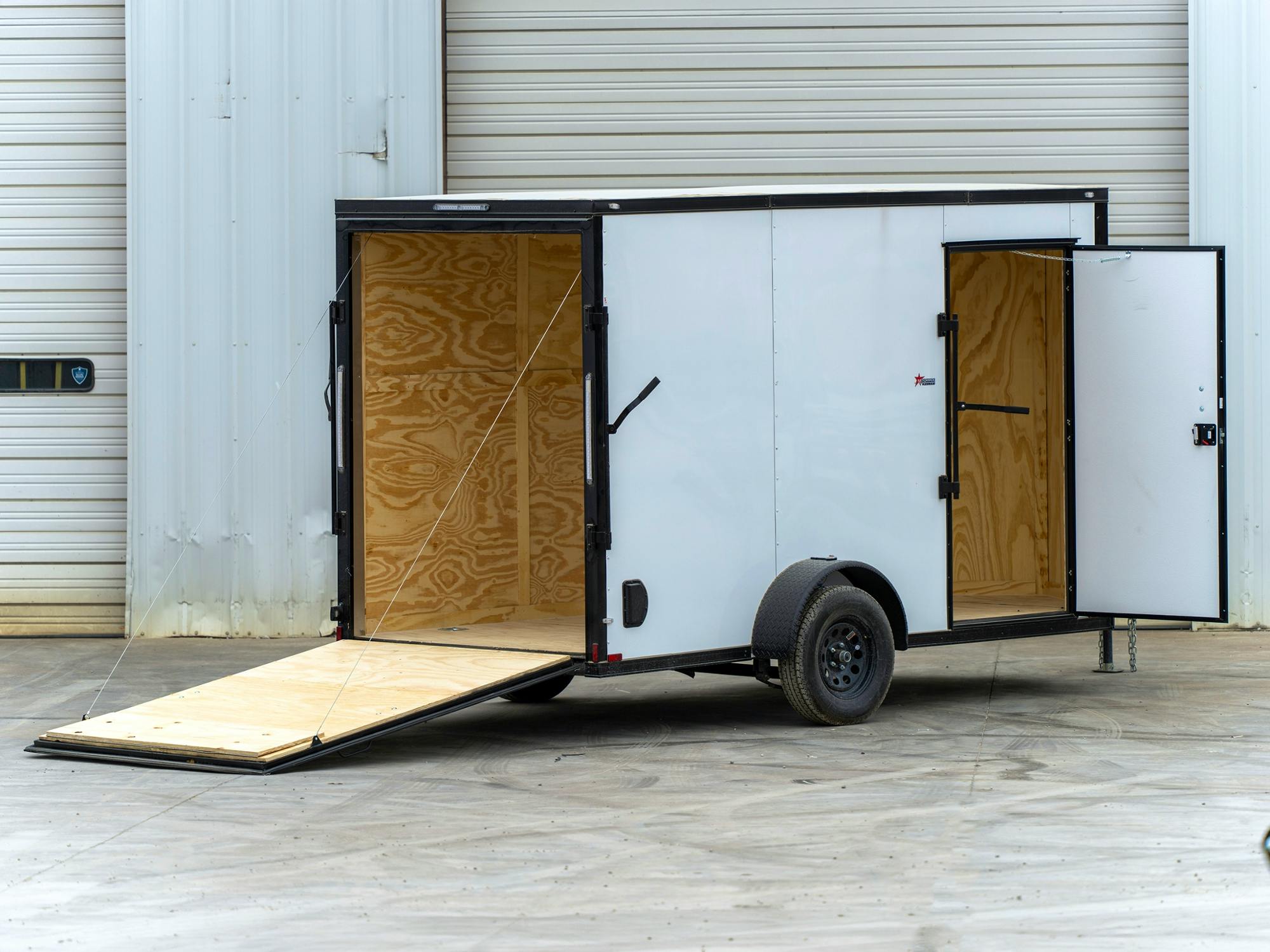 Spartan SA Enclosed Cargo Trailer Stock #SA - Thumbnail 3