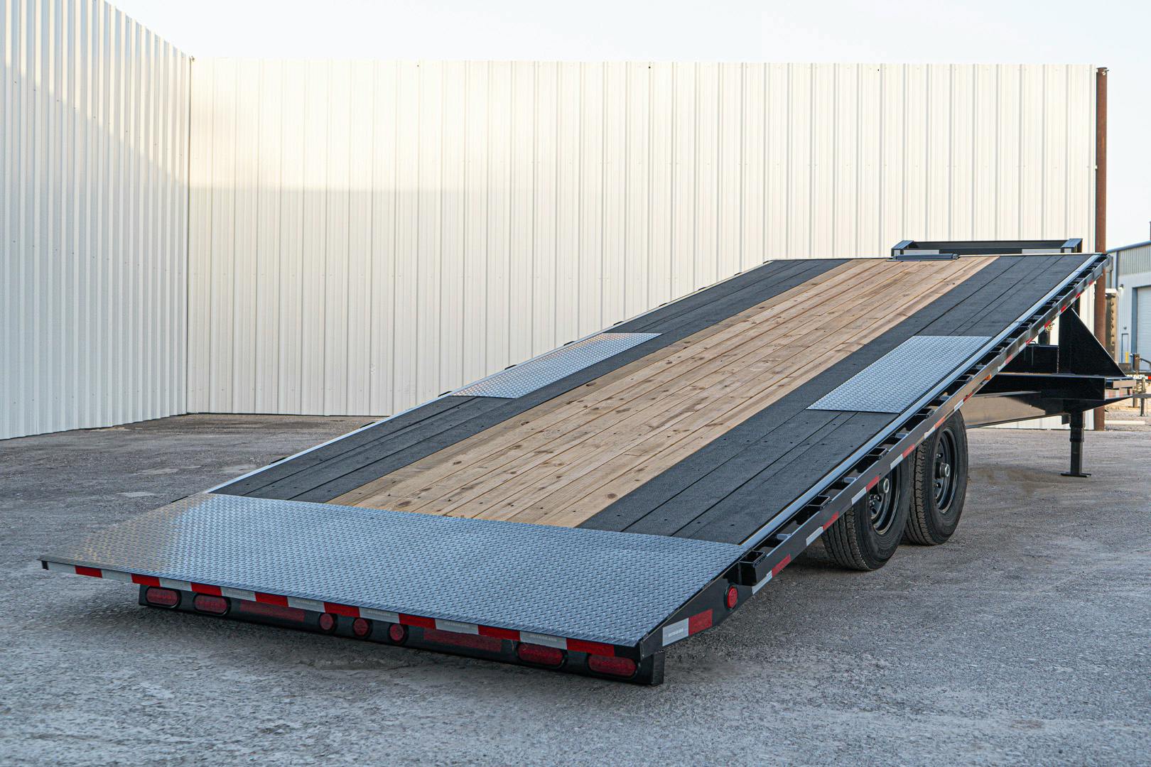 PJ Trailers 26'x102" Gooseneck Deckover Power Tilt Trailer (T8)