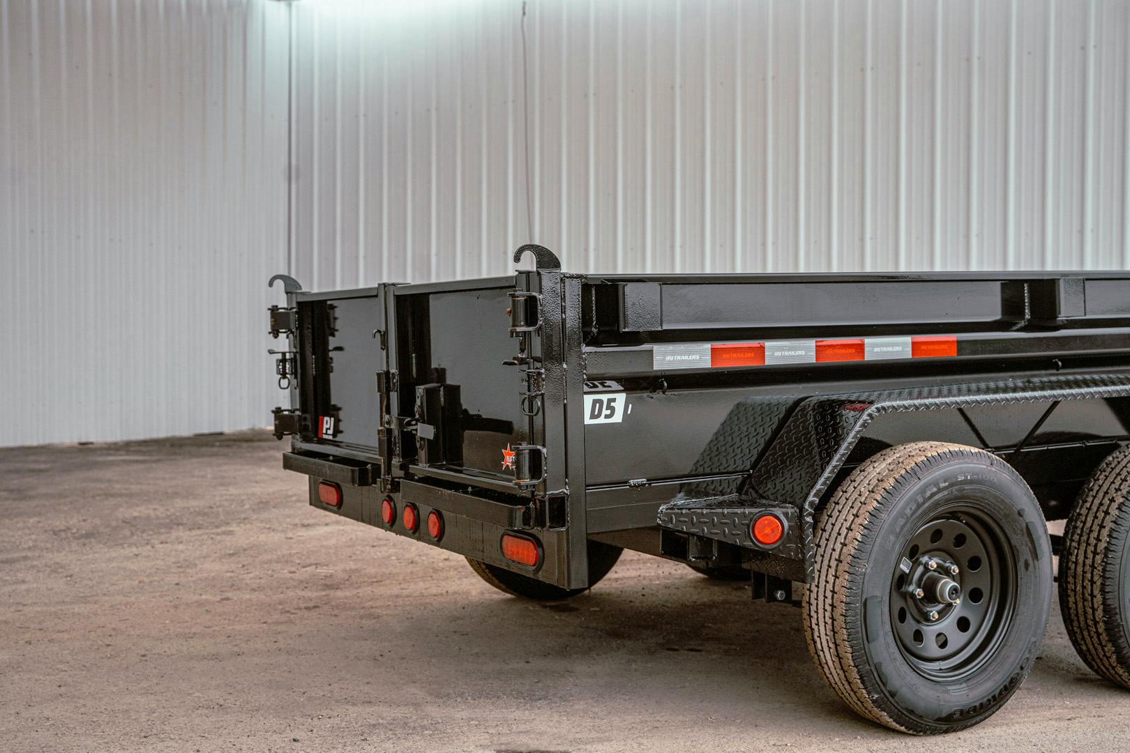 PJ Trailers 10'x60" Hydraulic Dump Trailer w/ 18" Sides (D5)