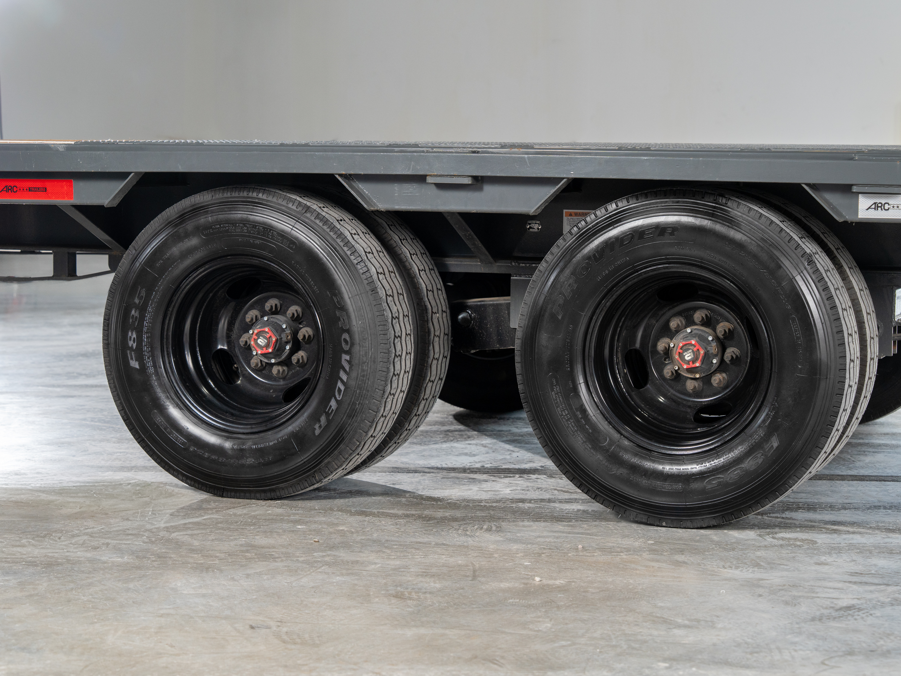 ARC Trailers ARC GDD 32' × 102" Gooseneck Flatbed Trailer with Duals