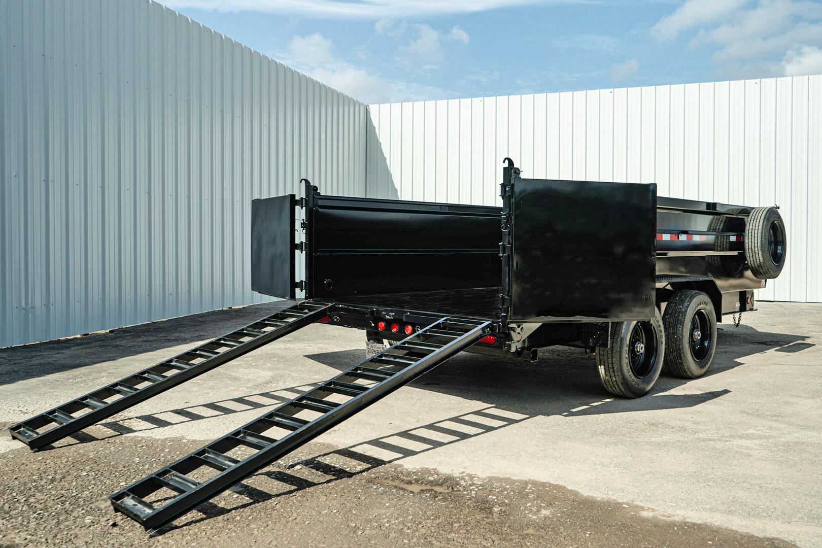 PJ Trailers 16'x82.5" Scissor HD Low-Pro Dump Trailer w/ 36" Sides & Slide-In Ramps (DE)
