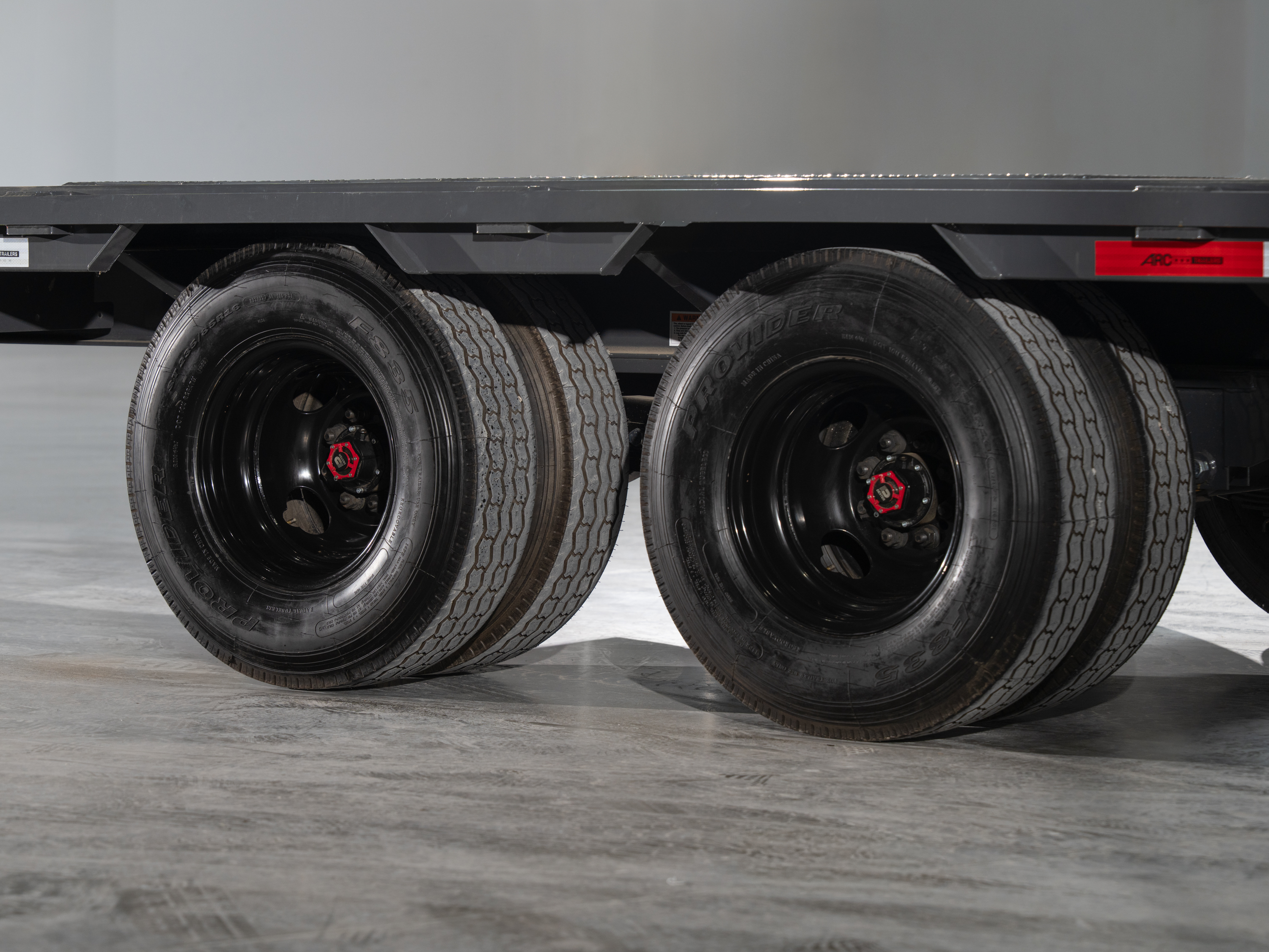 ARC Trailers ARC GDD 40' × 102" Gooseneck Flatbed Trailer with Duals