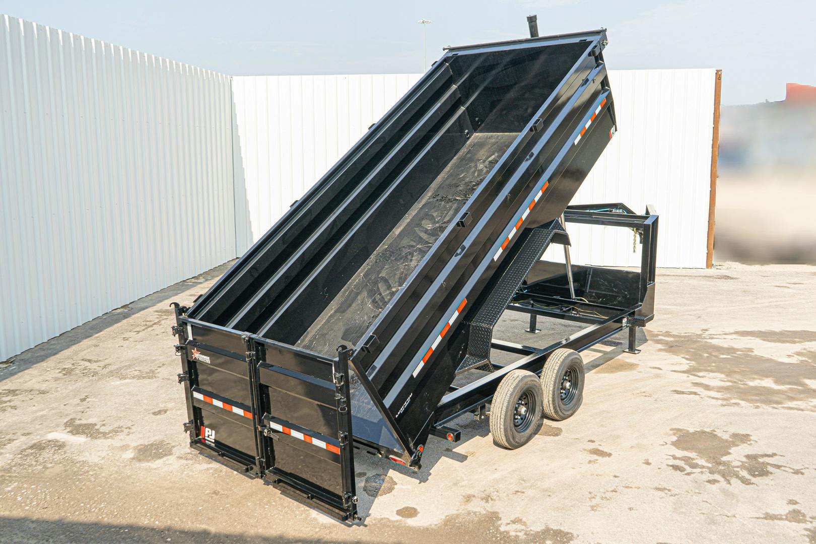 PJ Trailers 16'x83" Gooseneck Telescopic Dump Trailer w/ 4' Sides (DT)