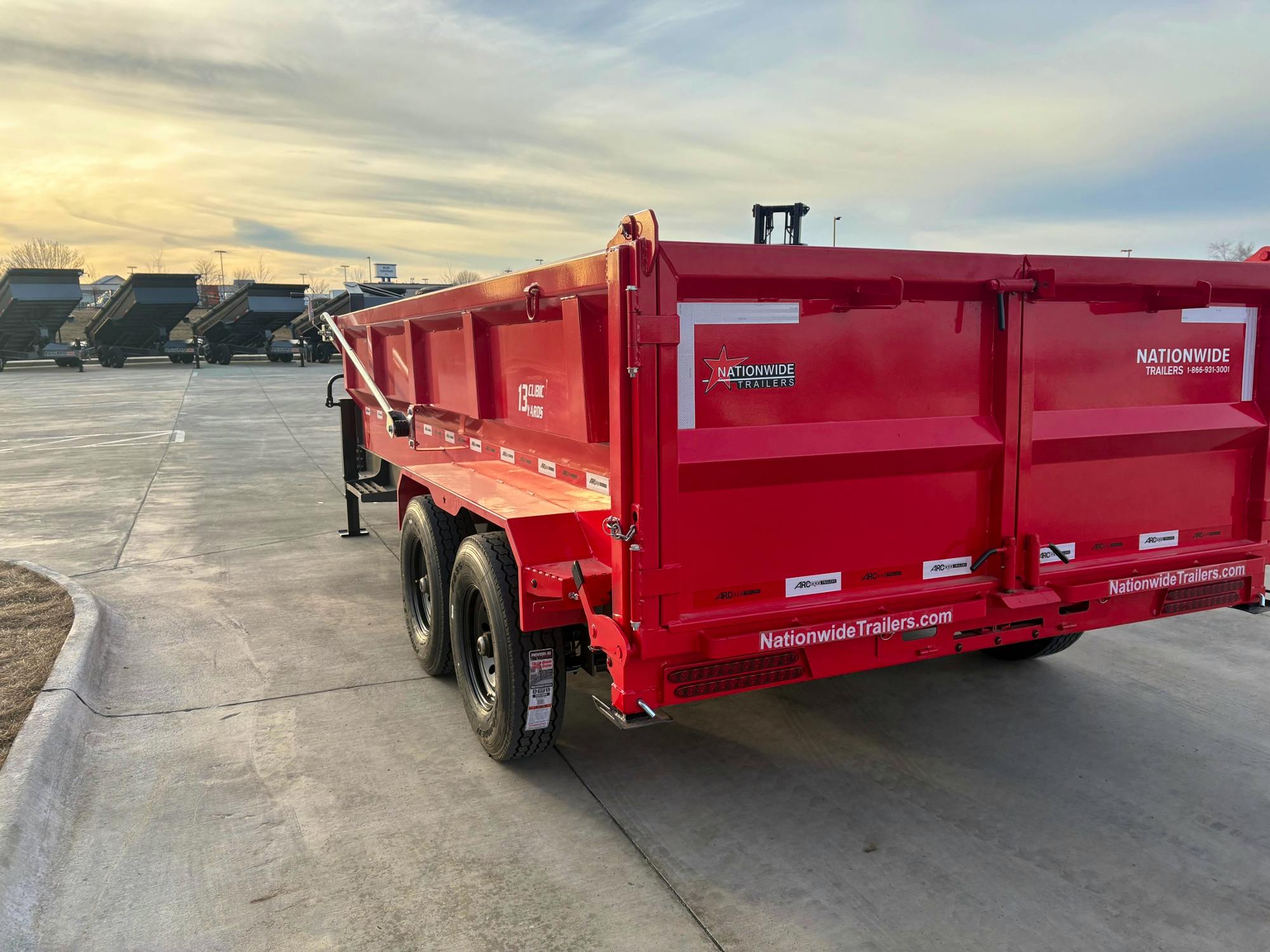 ARC Trailers 16'x83" Gooseneck Telescopic Dump Trailer w/ 3' Sides (GDT)