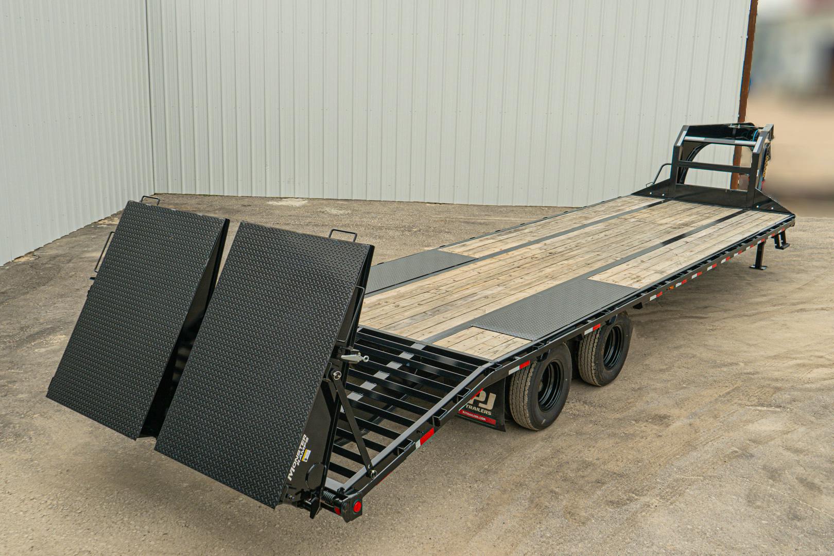 PJ Trailers 32'x102" Gooseneck Low Pro Flatbed Trailer w/ Duals (LD)