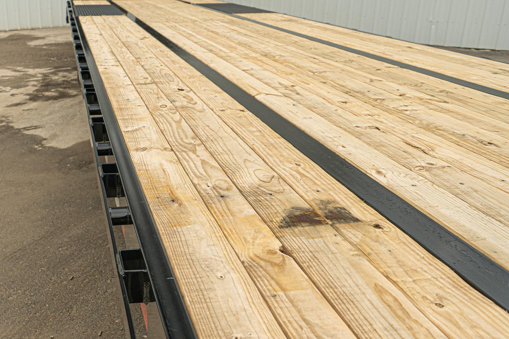 PJ Trailers 40'x102" Gooseneck Low Pro Flatbed Trailer w/ Duals (LD)