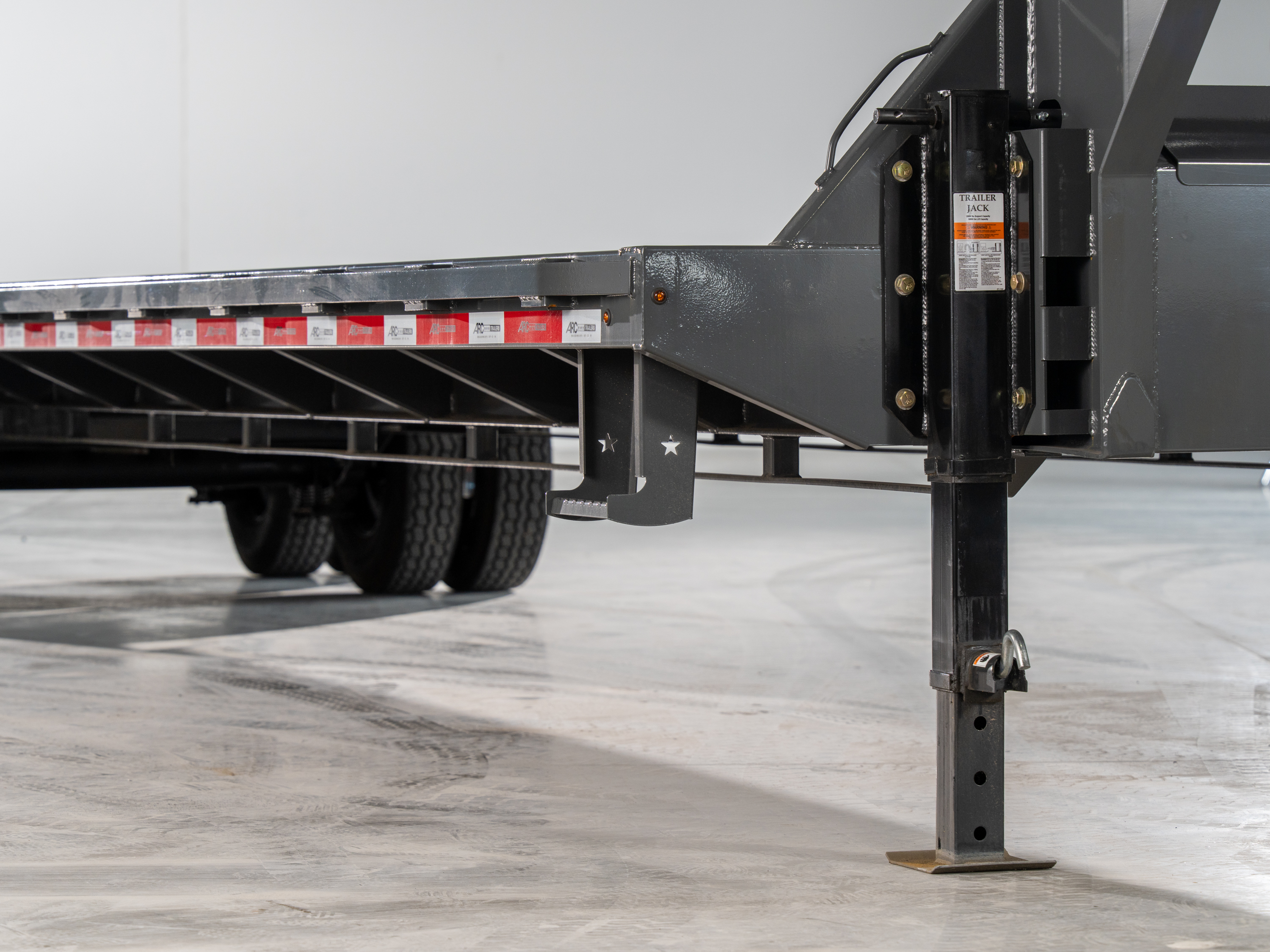 ARC Trailers ARC GDD 40' × 102" Gooseneck Flatbed Trailer with Duals