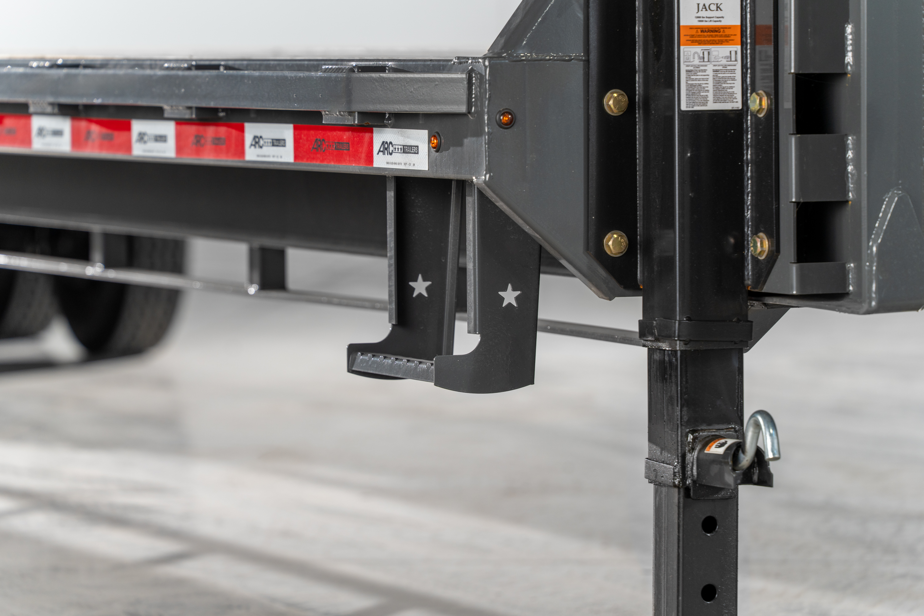 ARC Trailers ARC GDS 40' × 102" Gooseneck Flatbed Trailer