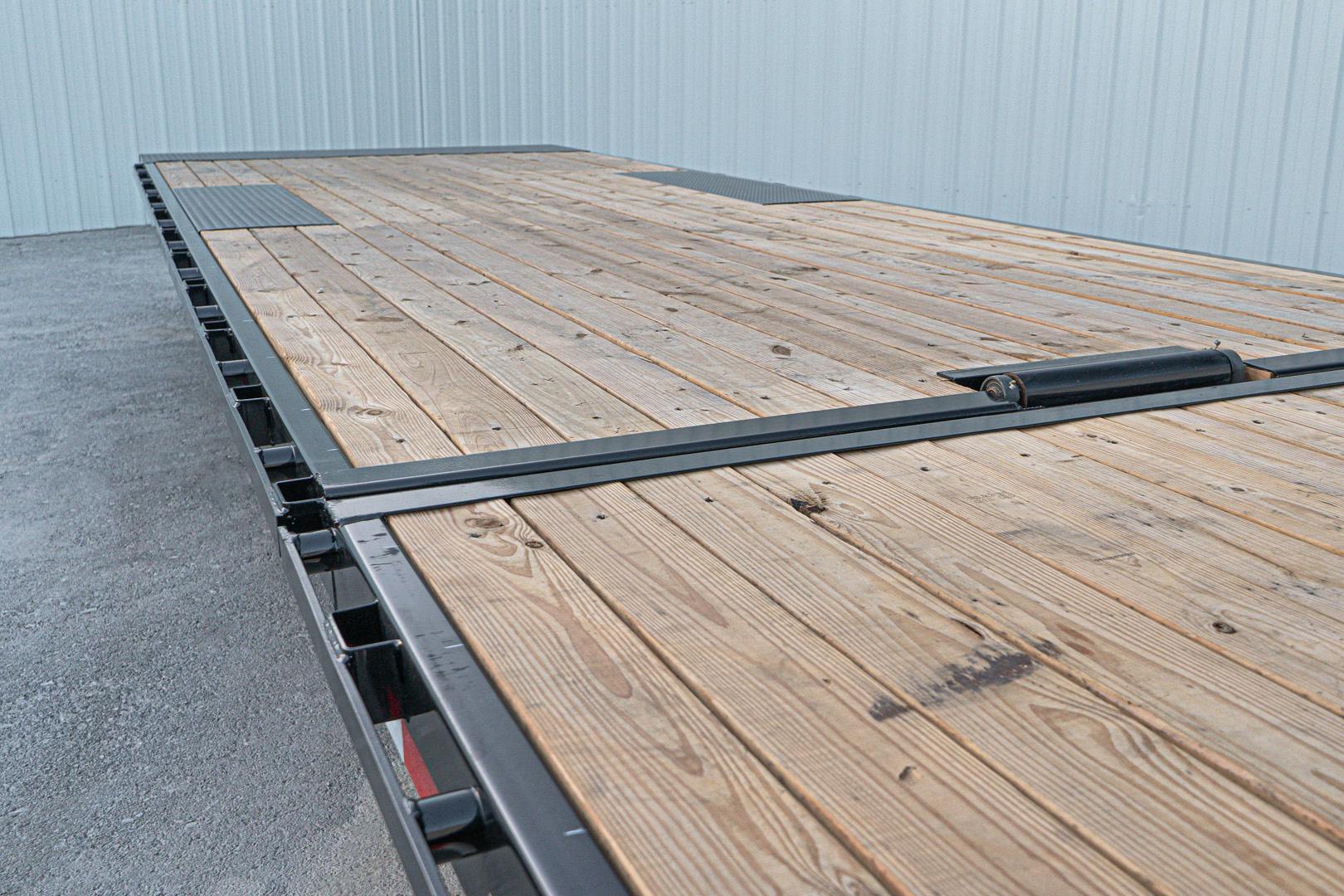 PJ Trailers 26'x102" Gooseneck Deckover Power Tilt Trailer (T8)