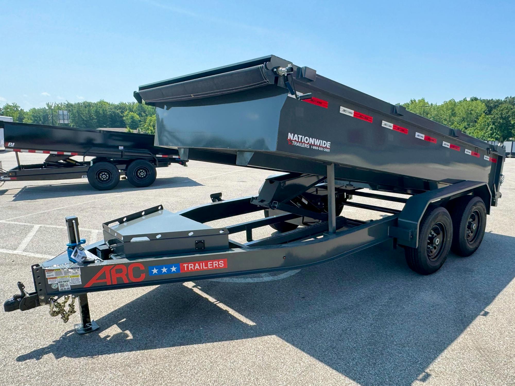 ARC Trailers ARC BDZ 14' × 83" Scissor-Lift Dump Trailer