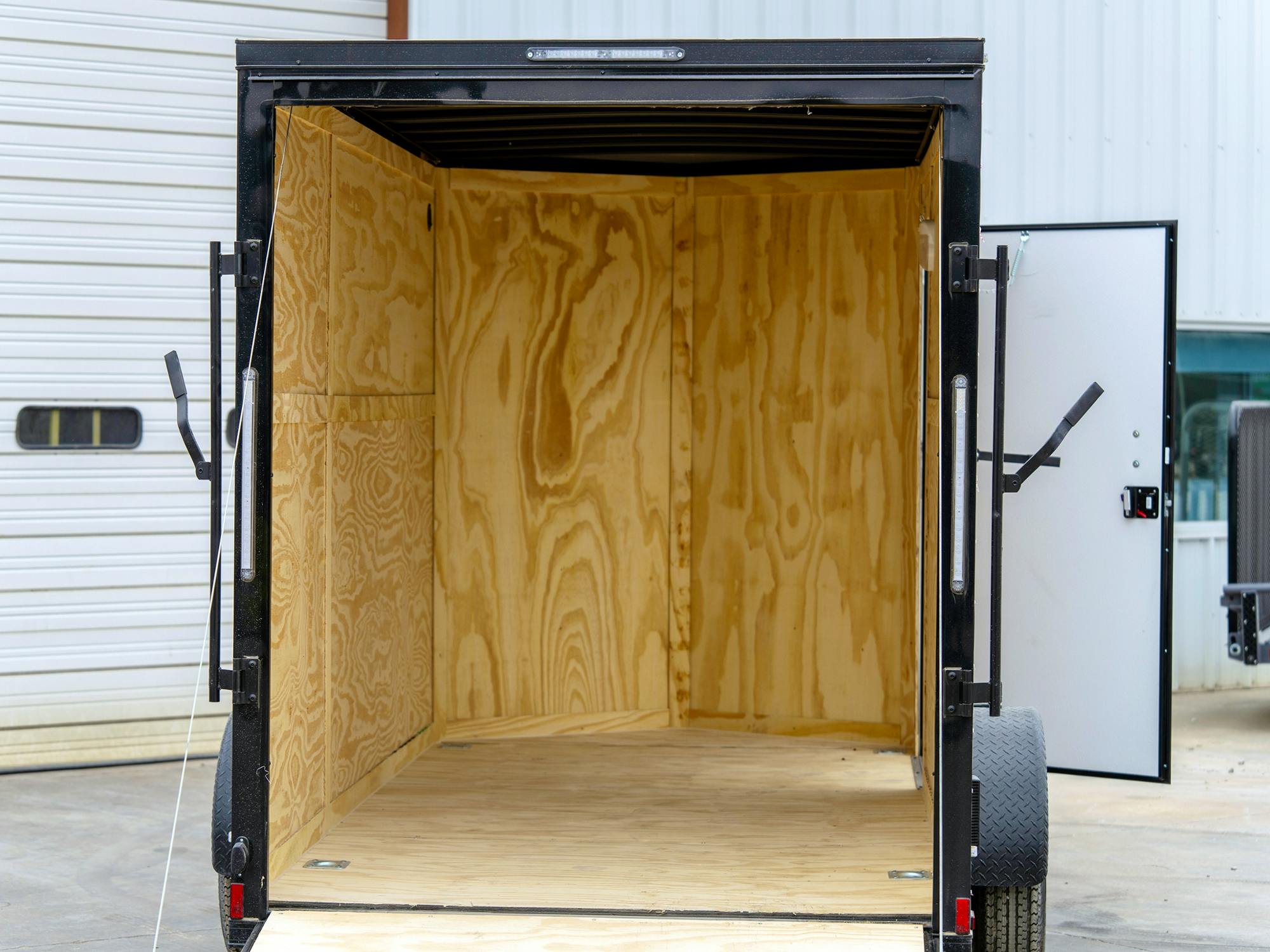 Spartan SA Enclosed Cargo Trailer Stock #SA - Thumbnail 4