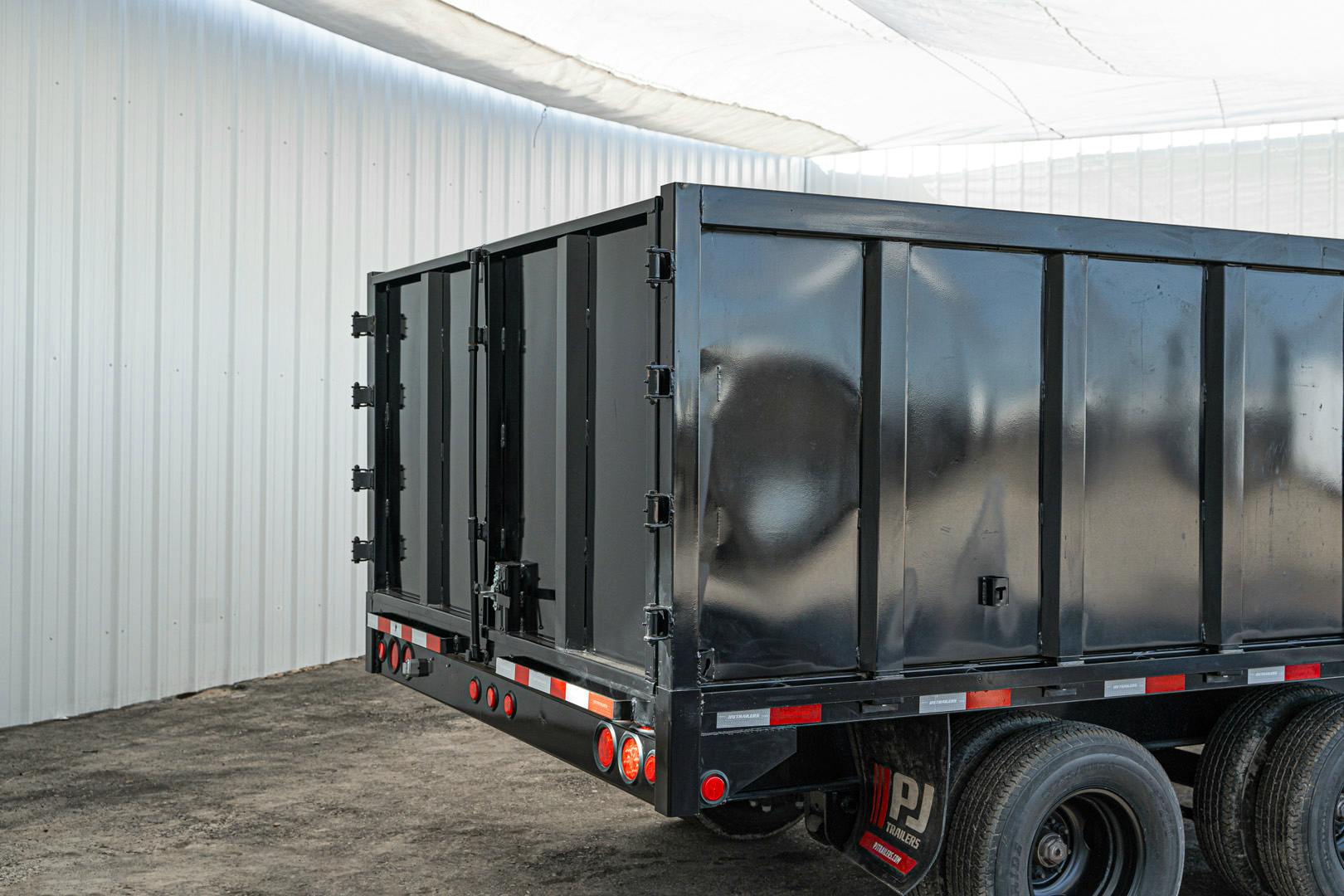 PJ Trailers 20'x96" Gooseneck Dual Dump Trailer w/ 4' Sides (DD)