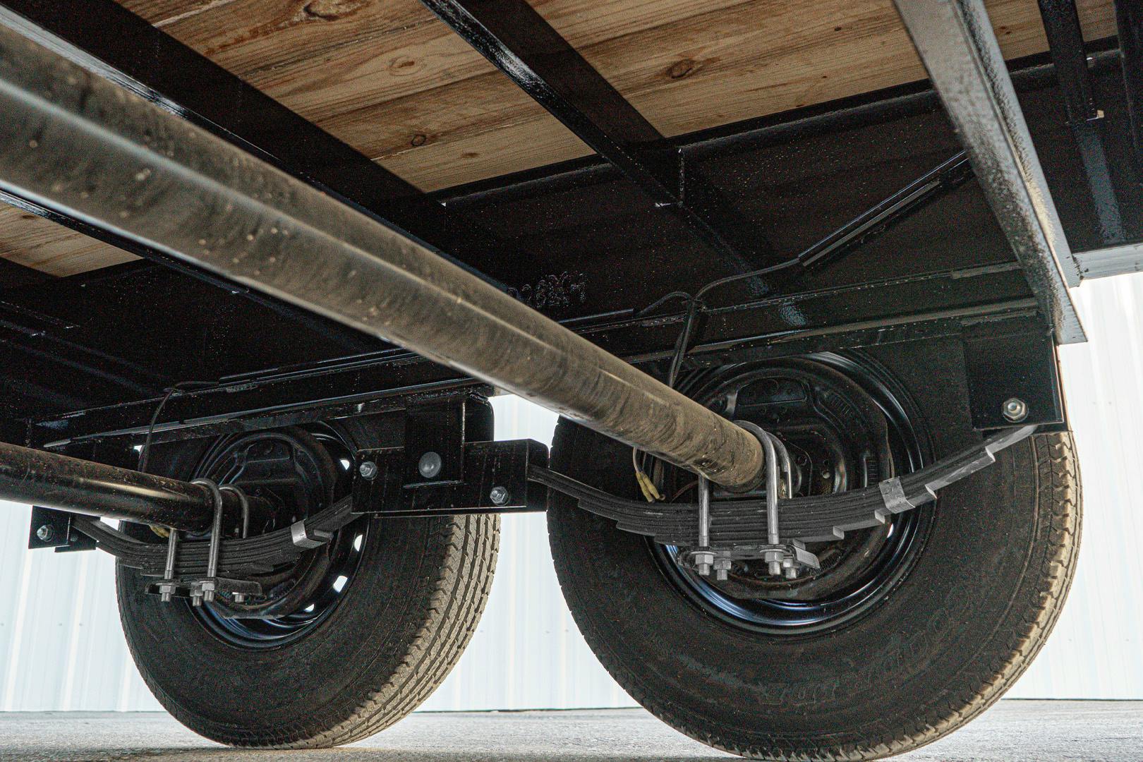 PJ Trailers 25'x102" Gooseneck Low Pro Flatbed Trailer w/ Singles (LS)