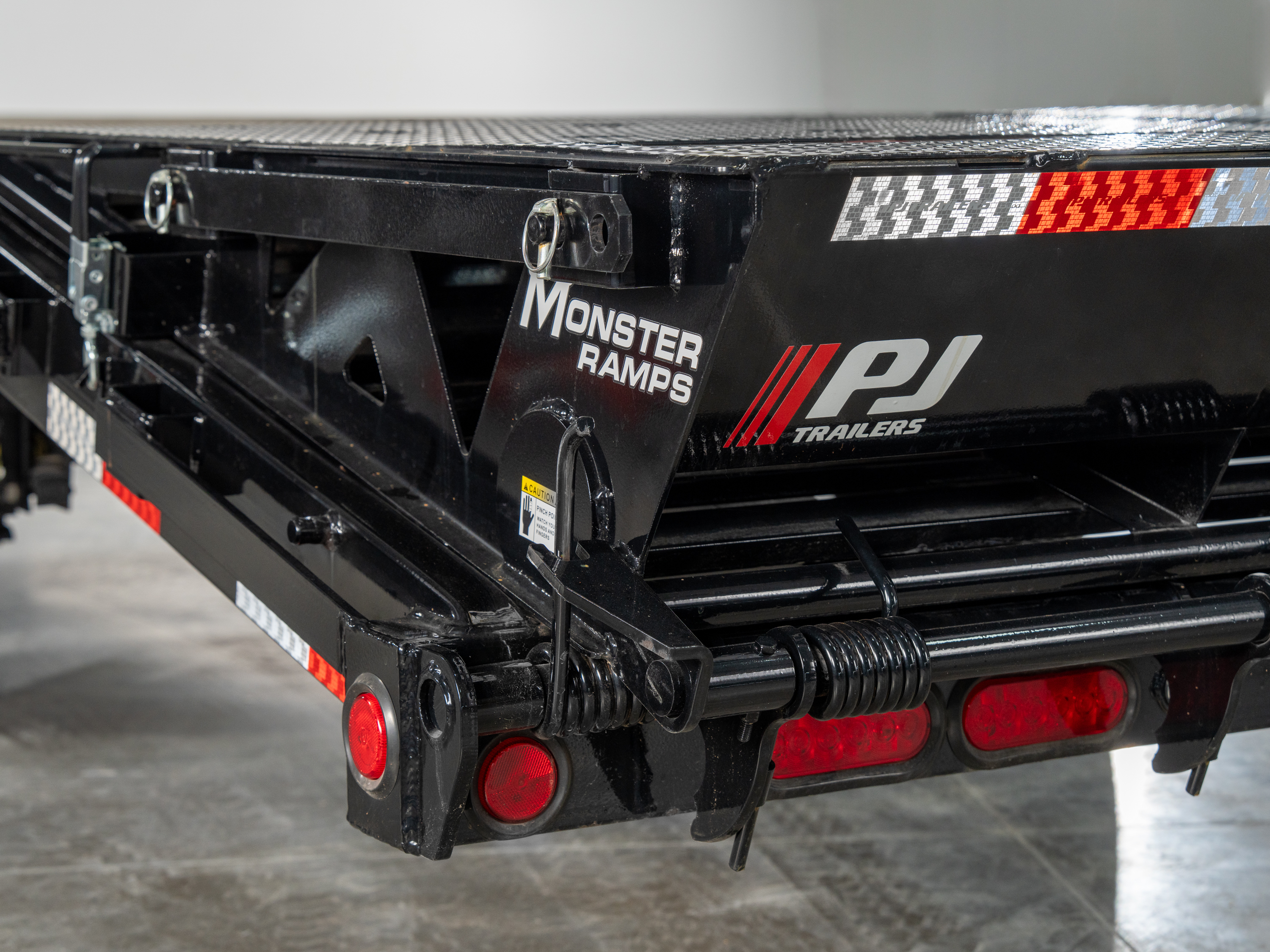 PJ Trailers 20'x102" Gooseneck Low Pro Flatbed Trailer w/ Singles (LS)