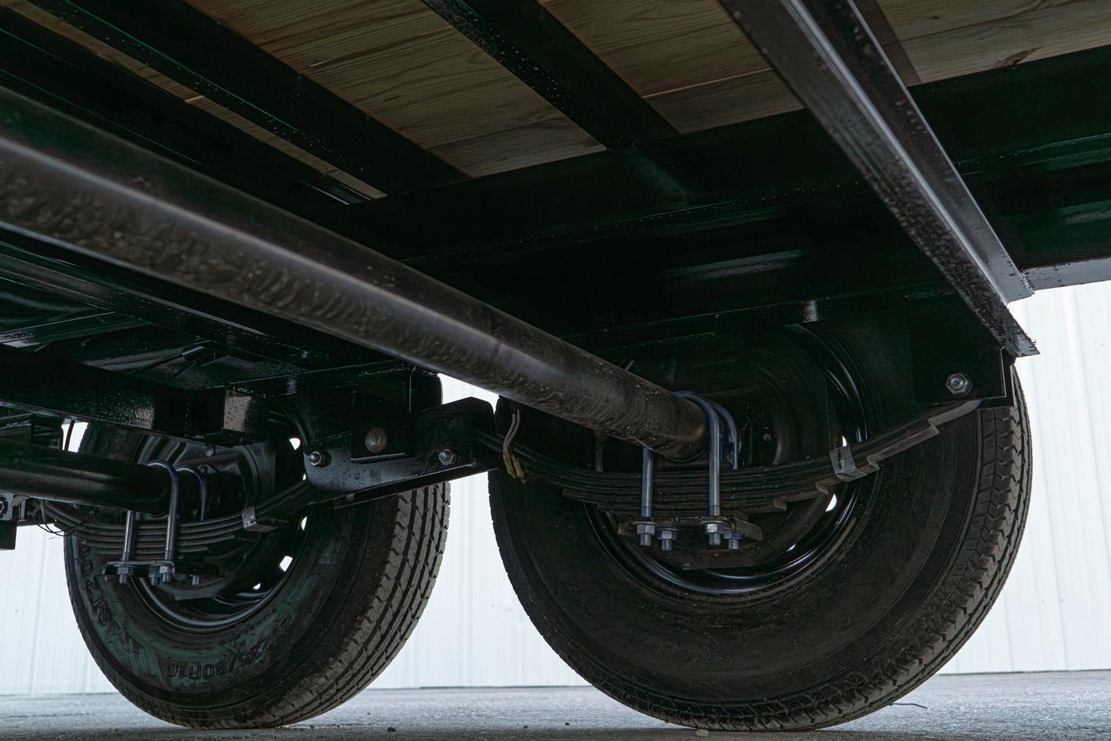 PJ Trailers 26'x102" Gooseneck Deckover Power Tilt Trailer (T8)