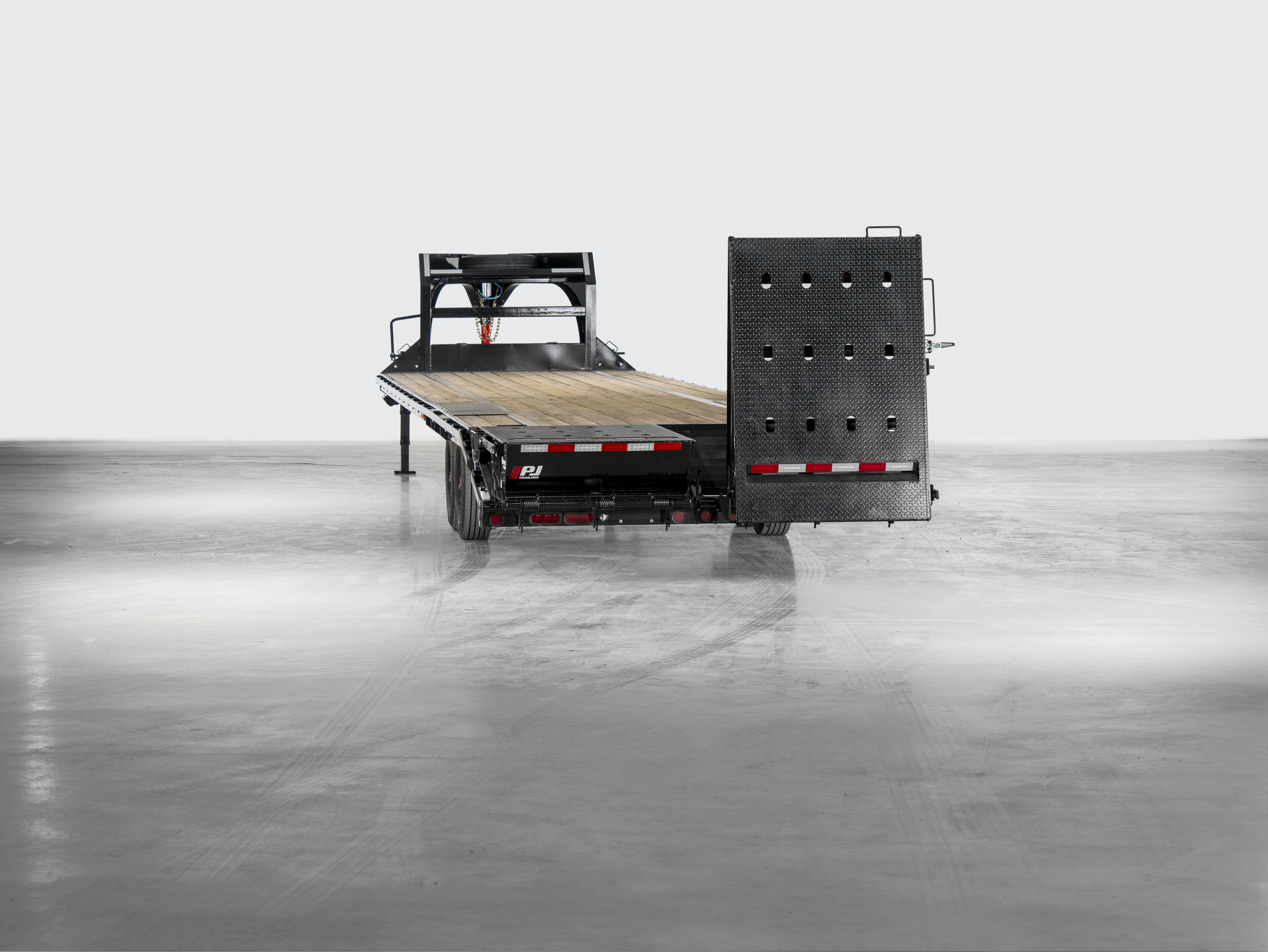 PJ Trailers 40'x102" 18k Gooseneck Flatbed Trailer w/ Singles (LX)