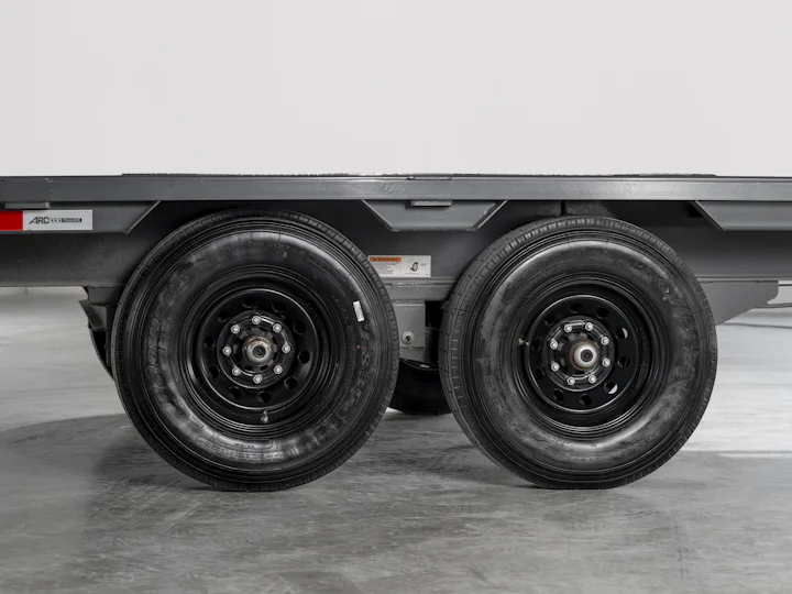 Arc Trailers 14K Gooseneck Flatbed Trailer, studio view 9