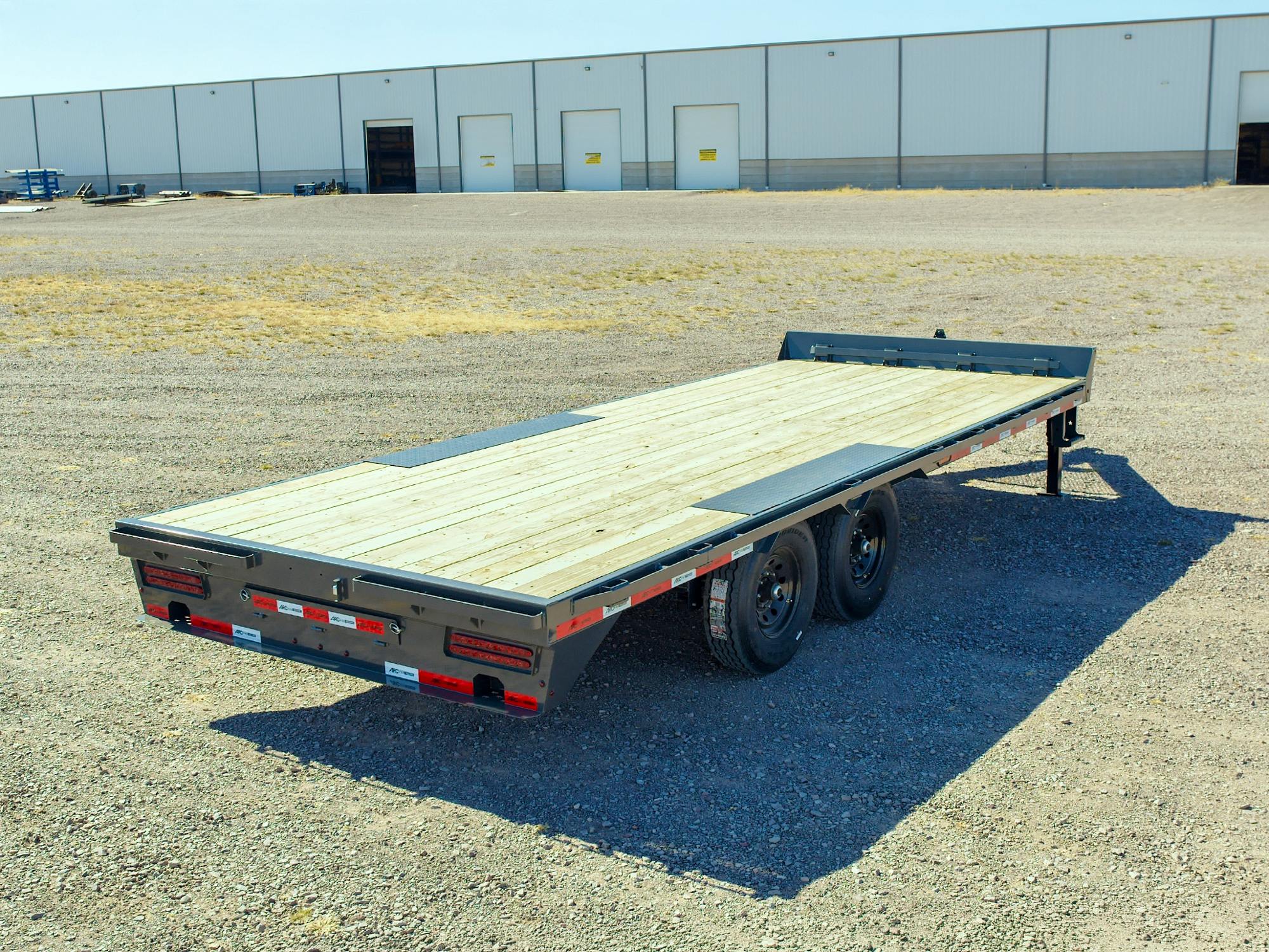 ARC Trailers ARC BDS 20' × 102" Deckover Trailer
