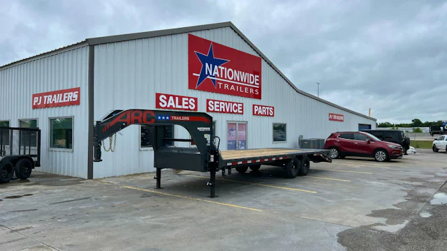 ARC Trailers ARC GDS 25' × 102" Gooseneck Flatbed Trailer