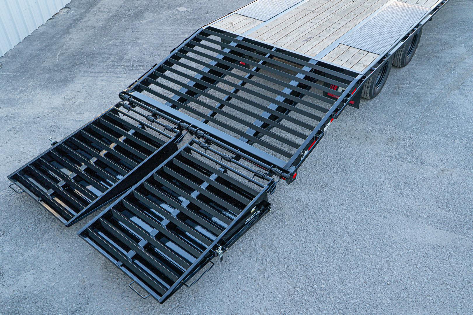 PJ Trailers 32'x102" Gooseneck Low Pro Flatbed Trailer w/ Duals (LD)