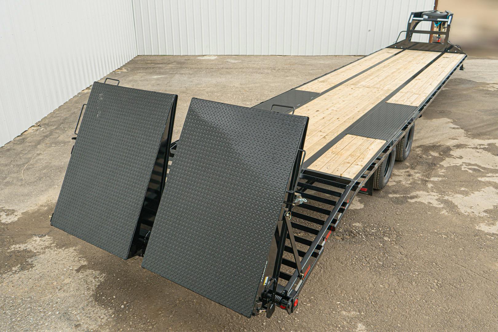 PJ Trailers 40'x102" Gooseneck Low Pro Flatbed Trailer w/ Duals (LD)