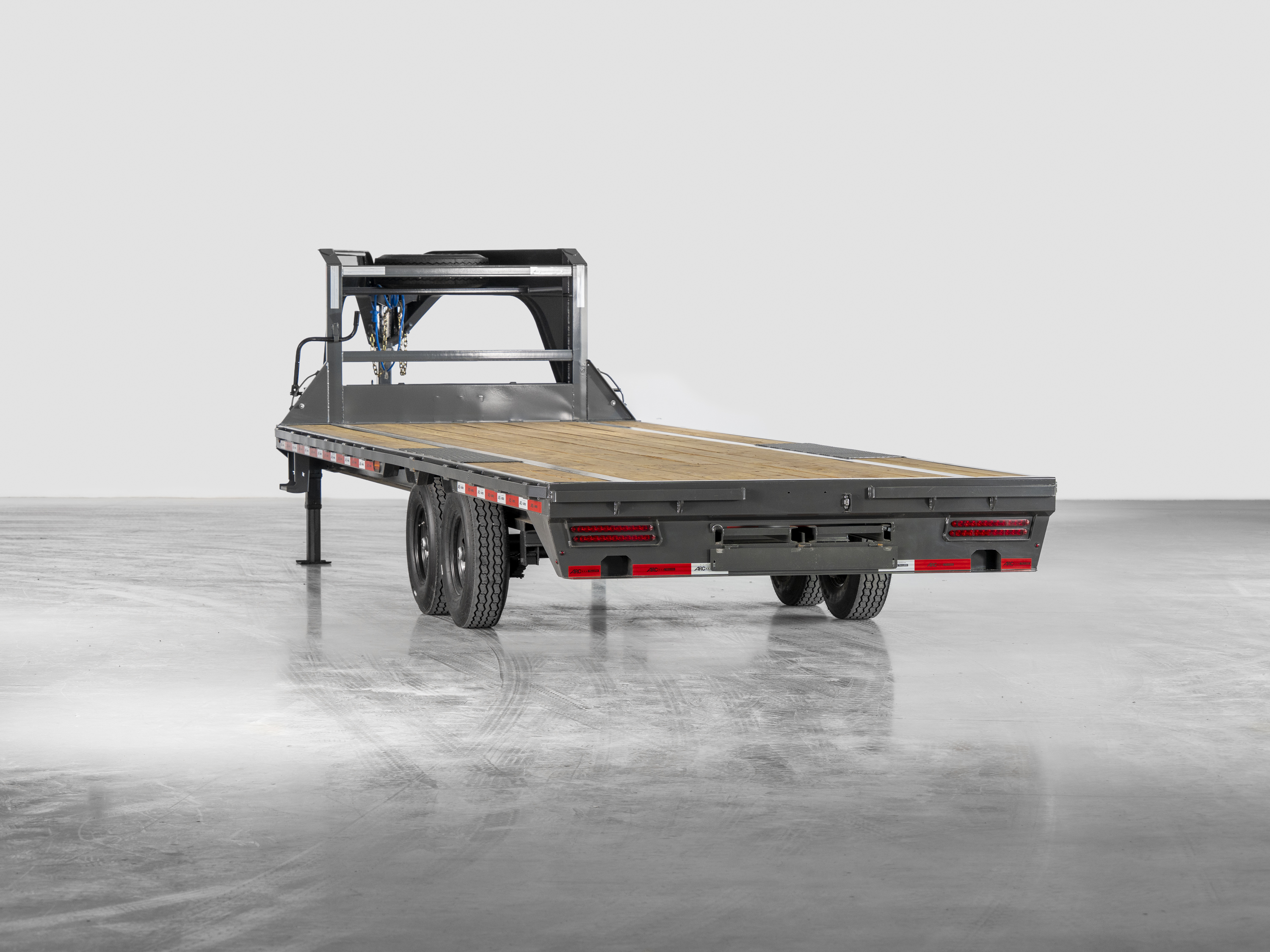 ARC Trailers ARC GDS 25' × 102" Gooseneck Flatbed Trailer