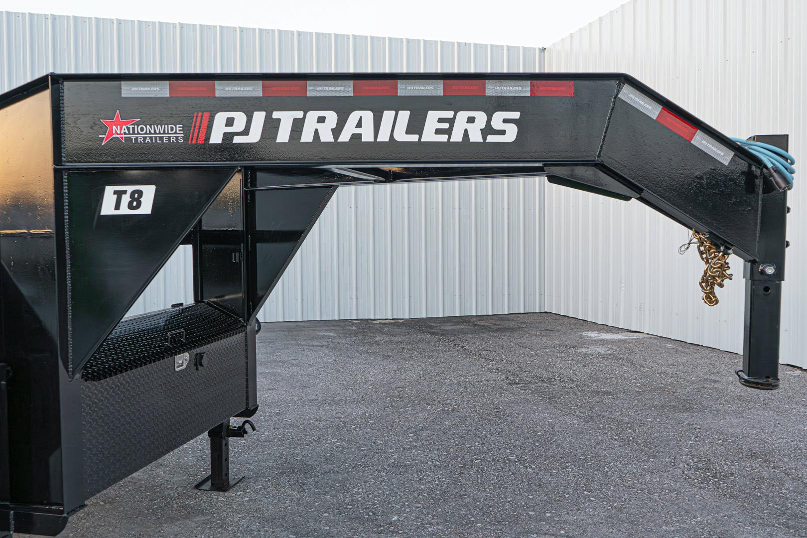 PJ Trailers 26'x102" Gooseneck Deckover Power Tilt Trailer (T8)