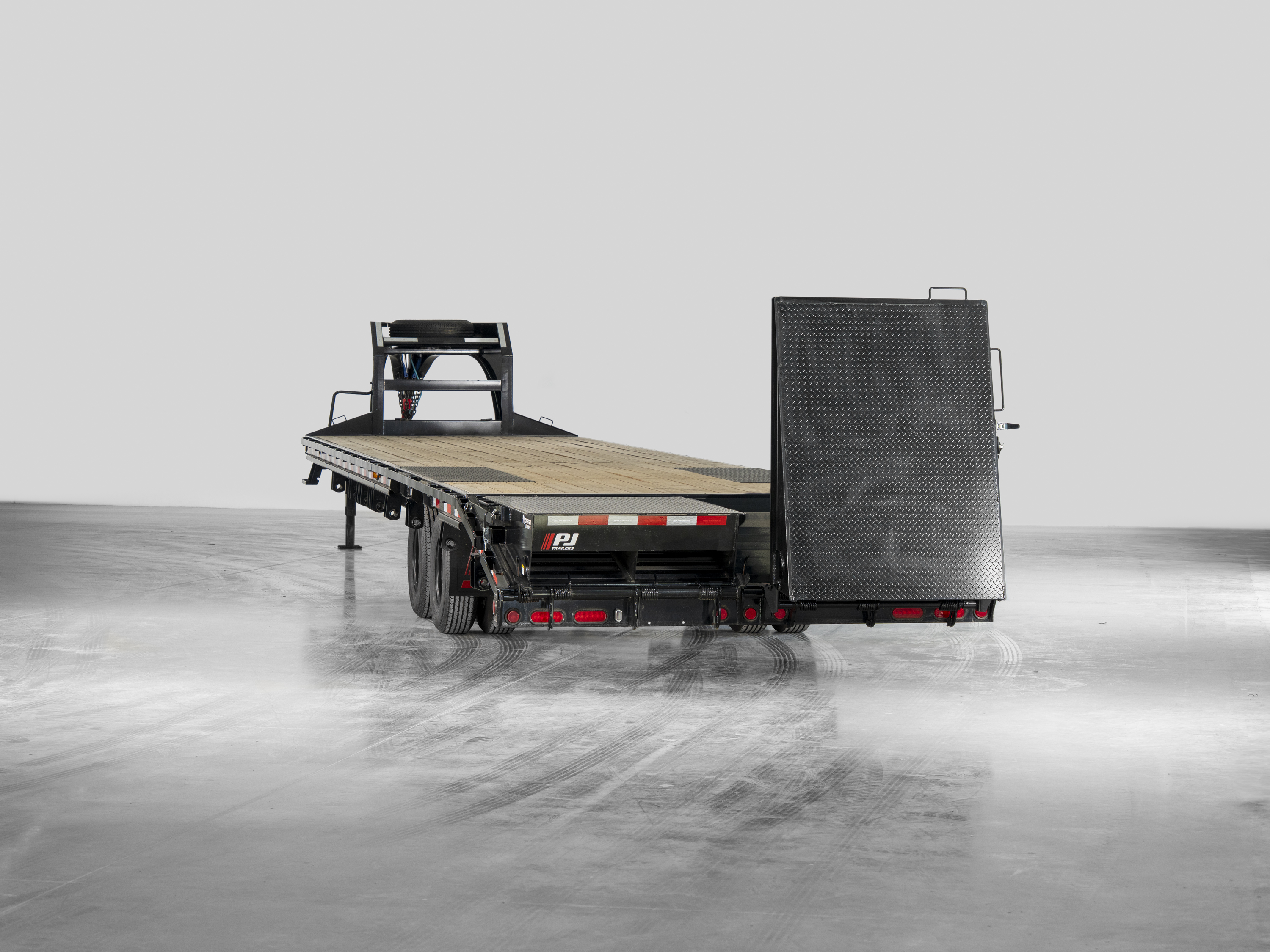 PJ Trailers 40'x102" Flatbed Trailer w/ Duals & Air-ride (FD)