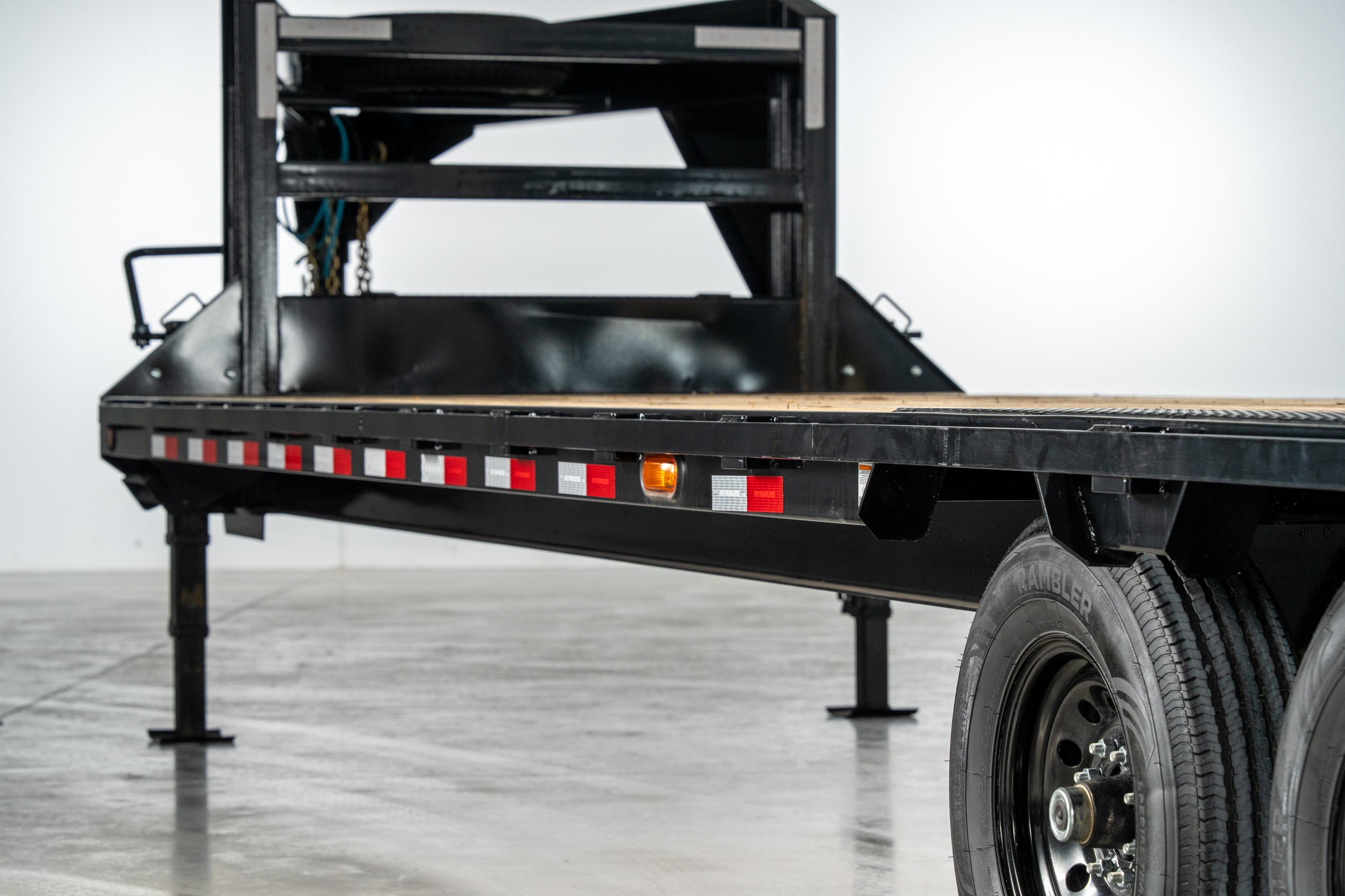 PJ Trailers 32'x102" Gooseneck Flatbed Quest Series (LQ)