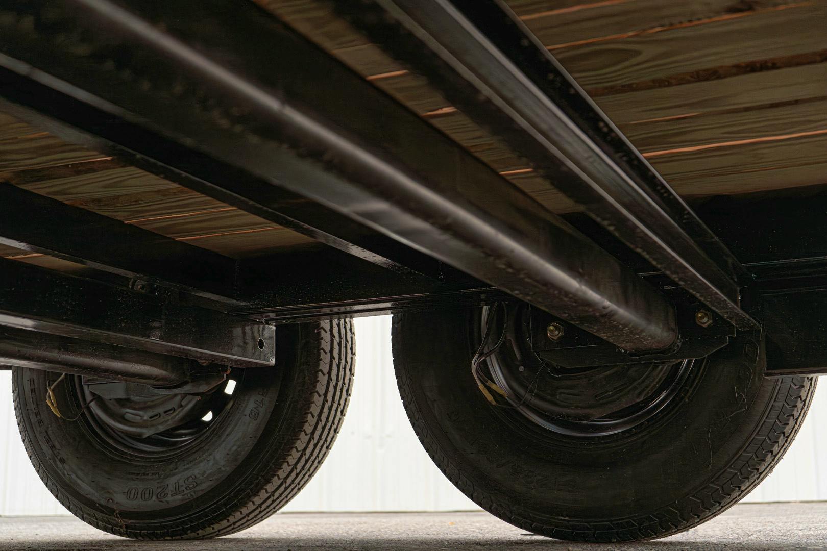 PJ Trailers 20'x82" Powered Full Deck Tilt Trailer (TF)