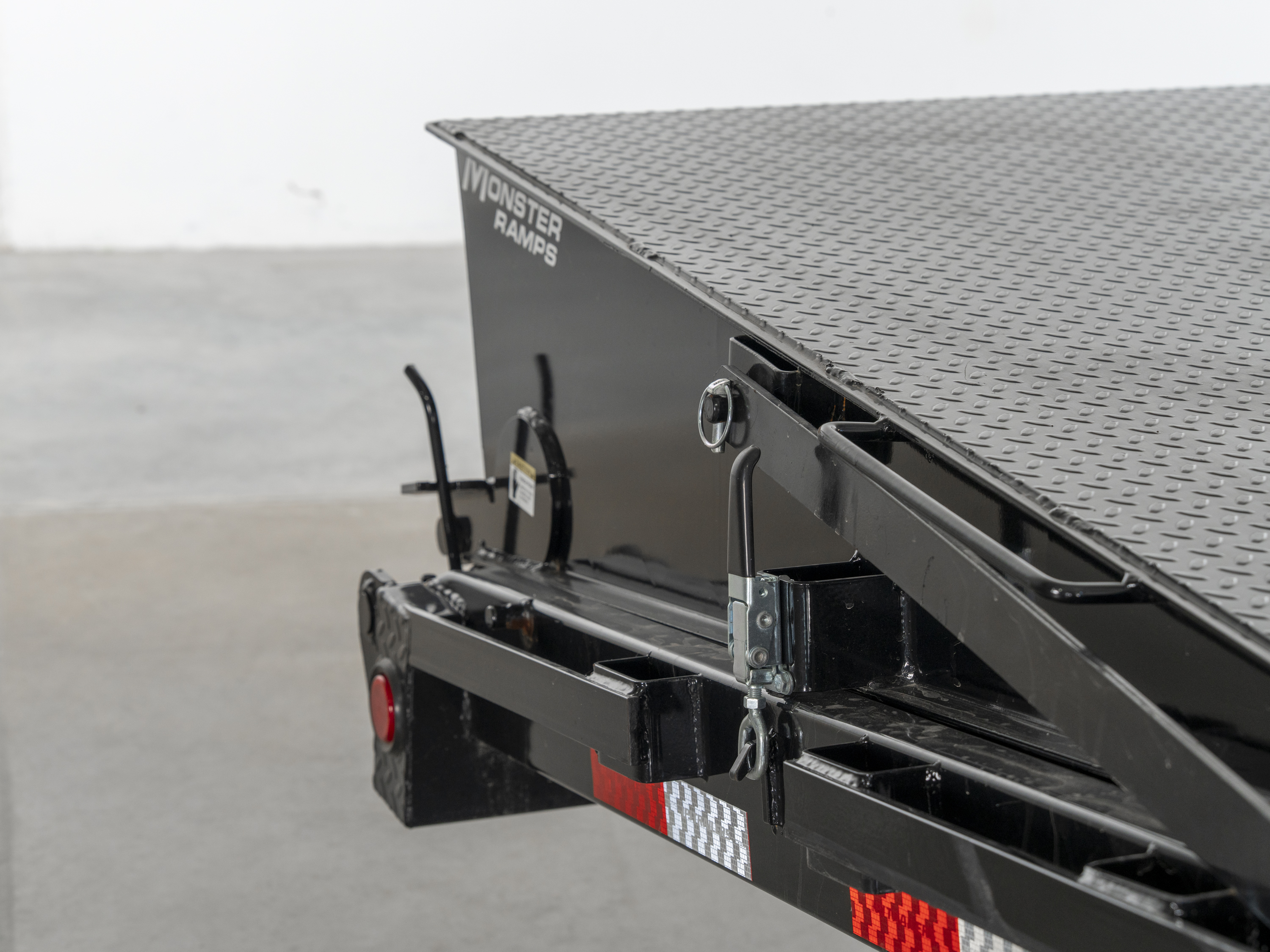 PJ Trailers 40'x102" Flatbed Trailer w/ Duals & Air-ride (FD)
