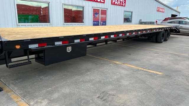 PJ Trailers 40'x102" Flatbed Trailer w/ Duals & Air-ride (FD)